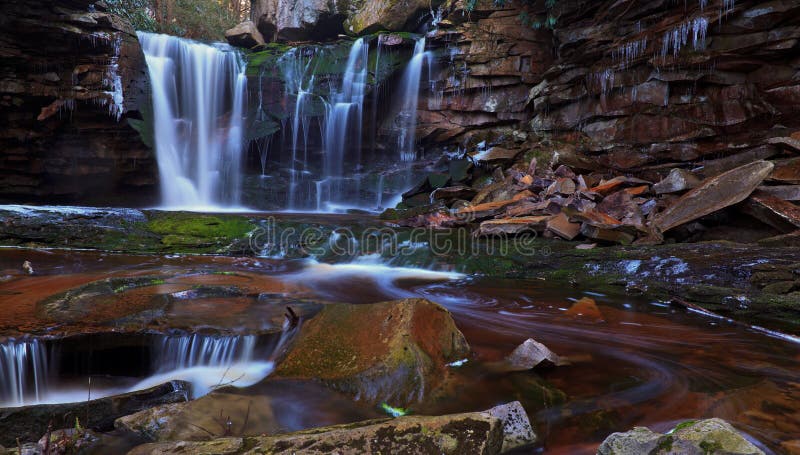 Elakala waterfalls in early spring