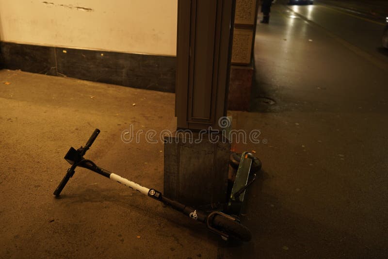 193 Scooter Rules Stock Photos Free & RoyaltyFree Stock Photos from Dreamstime