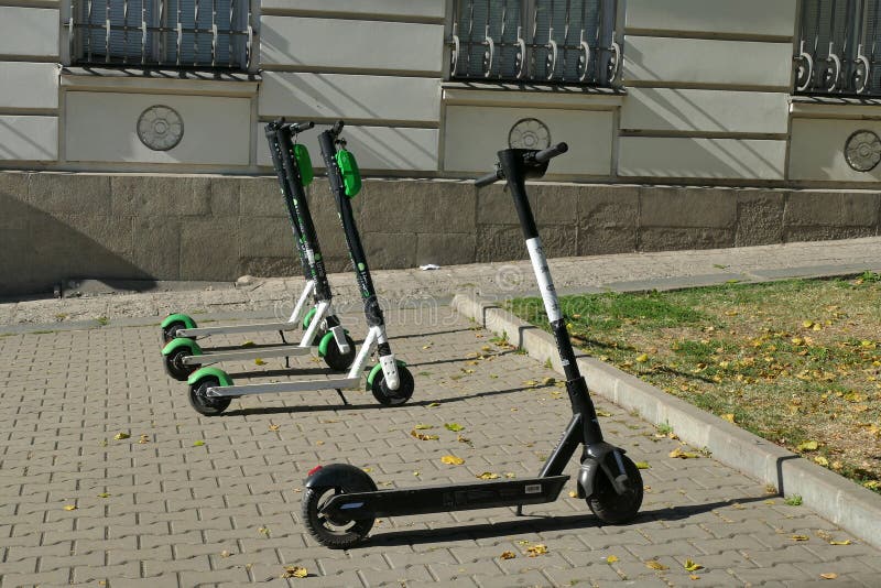 Electric Scooters, Which are the Solution for Mobility in the Cities