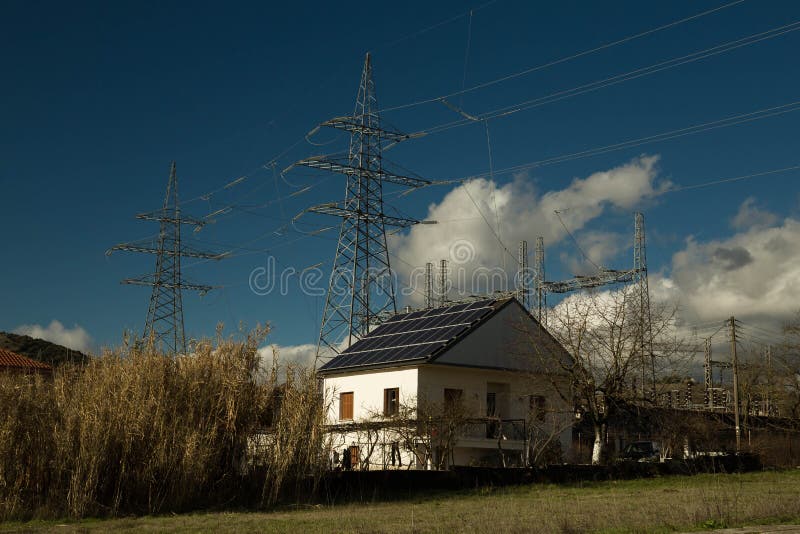 Electricity solar panels photovoltaic energy house roo royalty free stock photography Electricity solar panels photovoltaic energy house roo royalty free stock photography