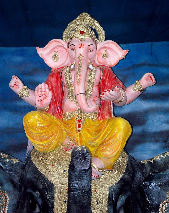 A life-like clay model of Lord Ganesha is made 2-3 months prior to the day of Ganesh Chaturthi. The size of this idol may vary from 3/4th of an inch to over 25 feet. On the day of the festival, it is placed on raised platforms in homes or in elaborately decorated outdoor tents for people to view and pay their homage. A life-like clay model of Lord Ganesha is made 2-3 months prior to the day of Ganesh Chaturthi. The size of this idol may vary from 3/4th of an inch to over 25 feet. On the day of the festival, it is placed on raised platforms in homes or in elaborately decorated outdoor tents for people to view and pay their homage.