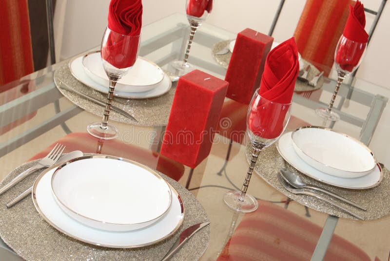 Elegant Dining Table Setting