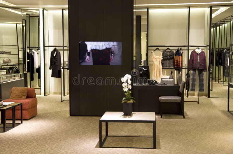 Fashion Store Window in Shopping Mall , Clothing Stores in Modern ...