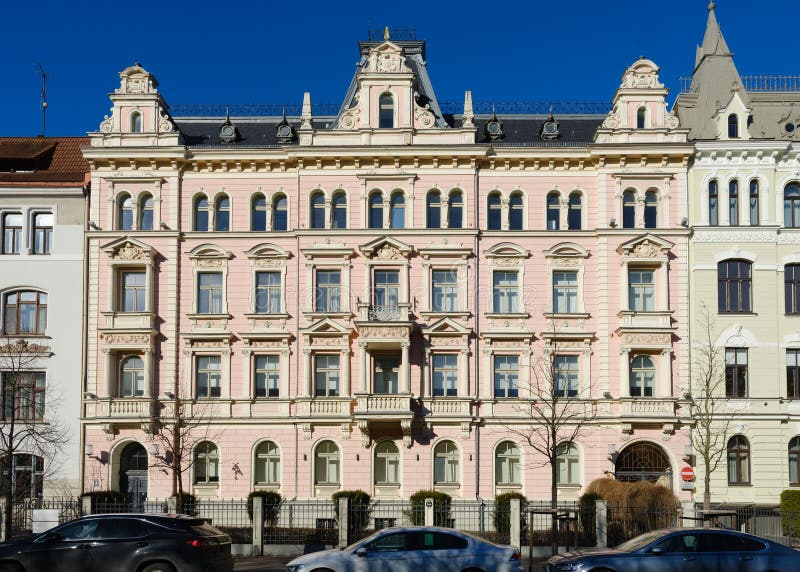 Elegant Historical Building a Riga - Lettonia immagine stock