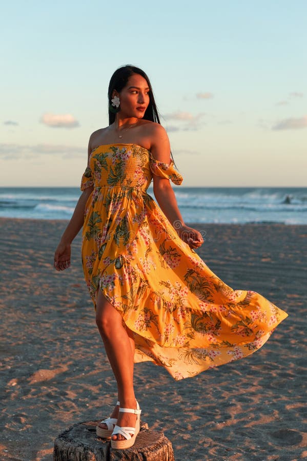 Pom Pom Maxi Dres | Beach outfit women, Beach dresses, Girl photography  poses