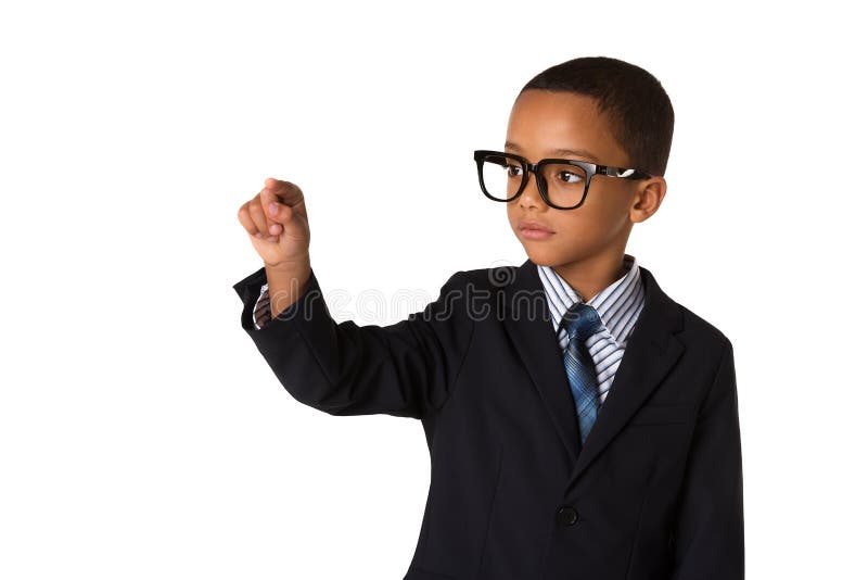 Eleganter kleiner Junge mit Gläsern im Anzug Schönes Tanzen der jungen Frau der Paare lizenzfreies stockfoto Eleganter kleiner Junge mit Gläsern im Anzug Schönes Tanzen der jungen Frau der Paare lizenzfreies stockfoto