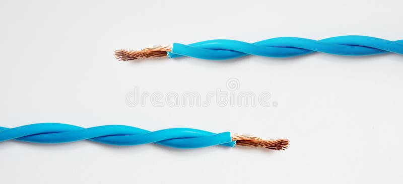 Elektrische draad die op wit wordt geïsoleerd stock foto's Elektrische draad die op wit wordt geïsoleerd stock foto's