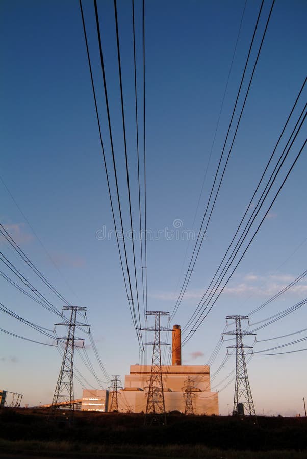 Elektrizitätsgenerierung lizenzfreies stockfoto Elektrizitätsgenerierung lizenzfreies stockfoto