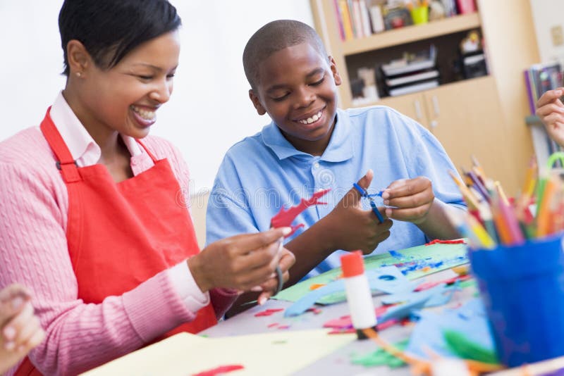 Elementary schoolart class with teacher