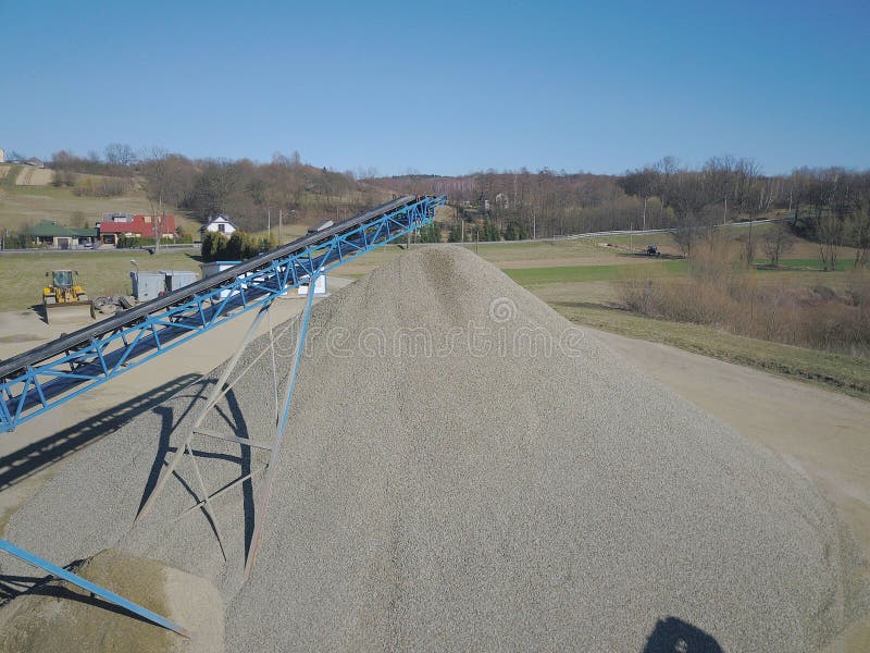 Elements of Equipment for the Extraction and Sorting of Rubble
