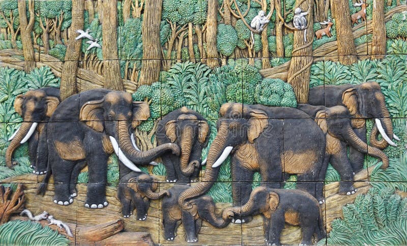 Elephant Thai stucco on the temple wall