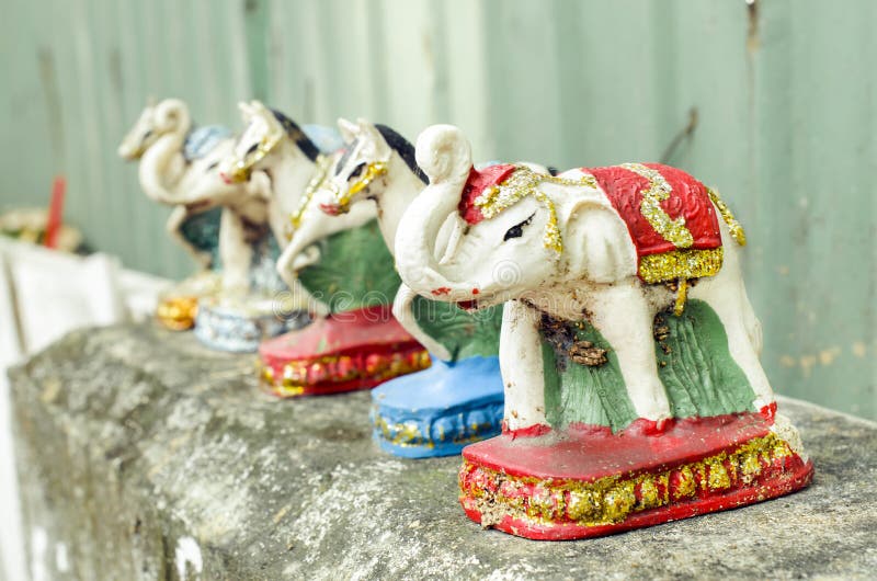 Elephants Statue Spirit House Stock Photos Free & RoyaltyFree Stock