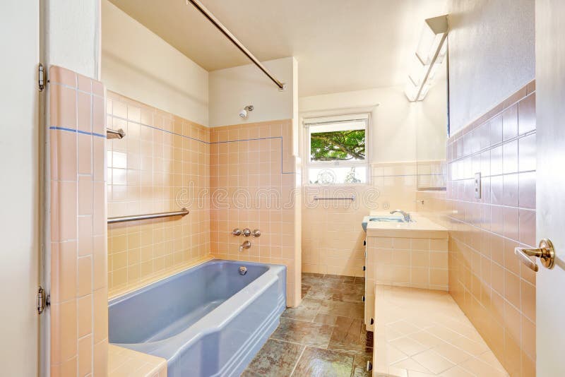 2,243 Alte Badewanne Fotos - Kostenlose und Royalty-Free Stock-Fotos