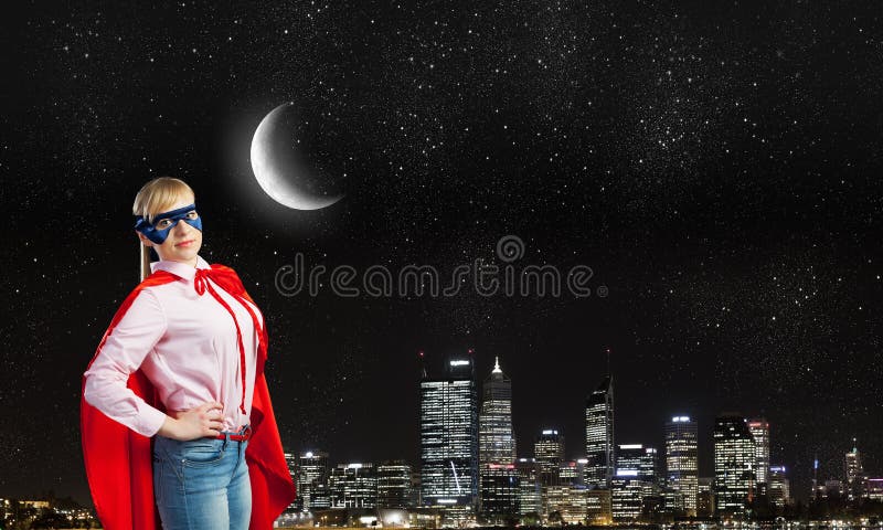 Elle est femme superbe images stock