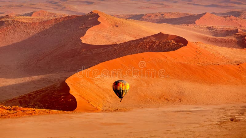 Em voo pelo balão de ar quente Sossusvlei