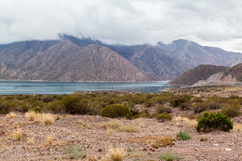 Barrage de Potrerillos, Andes, Argentine image libre de droits