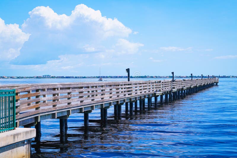 Muelle de Pesca fotografía de archivo libre de regalías