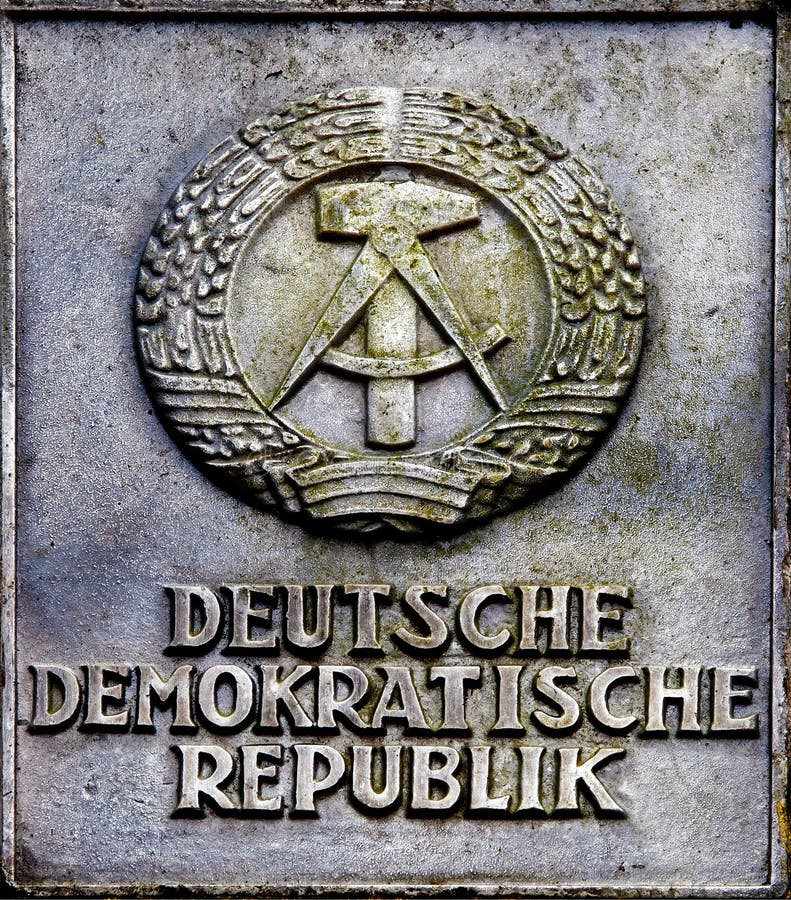 Emblema de República Democrática Alemana imágenes de archivo libres de regalías Emblema de República Democrática Alemana imágenes de archivo libres de regalías
