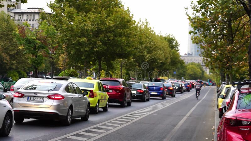 Embouteillage aux heures de pointe pollution des voitures et embouteillage clips vidéos
