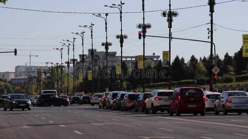 Embouteillage aux heures de pointe pollution des voitures et embouteillage banque de vidéos