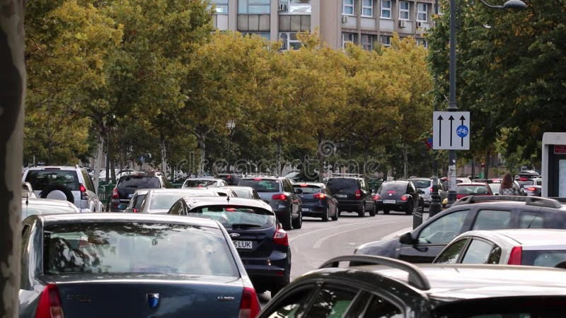 Embouteillage aux heures de pointe pollution des voitures et embouteillage clips vidéos