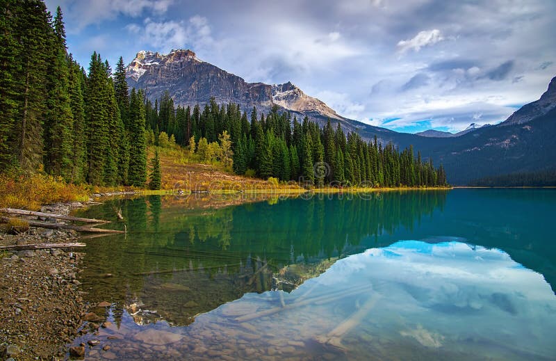 Emerald Lake Mountain Reflections Stock Image - Image of landscape ...