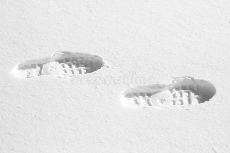 Empreintes de pas dans la neige photos libres de droits Empreintes de pas dans la neige photos libres de droits