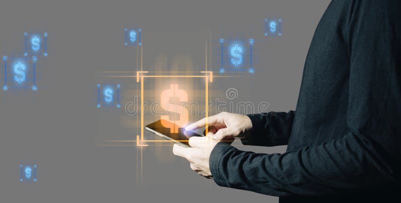 Empresario interactivo tocando una holografía de transacciones sistema de datos de red financiera concepto de tecnología imagen de archivo libre de regalías