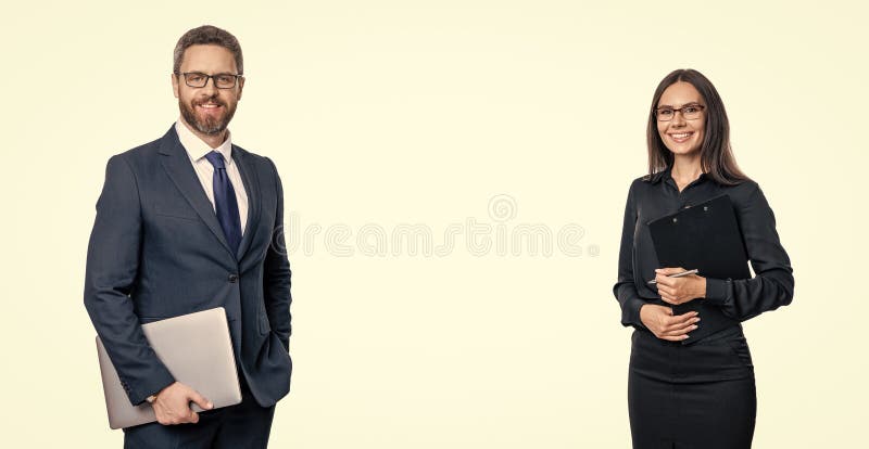 Empresários juntos enquanto se reúne no escritório. empresários trabalhando em projeto de negócios. colaborando em um novo foto de stock royalty free