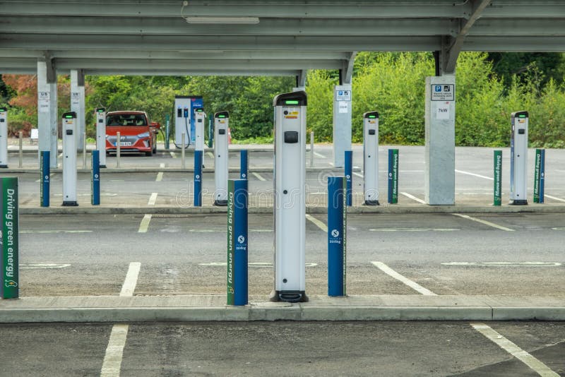 empty-electric-vehicle-charging-points-at-stirling-park-and-ride