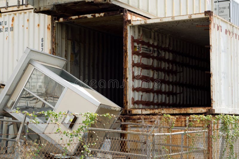 Empty storage units