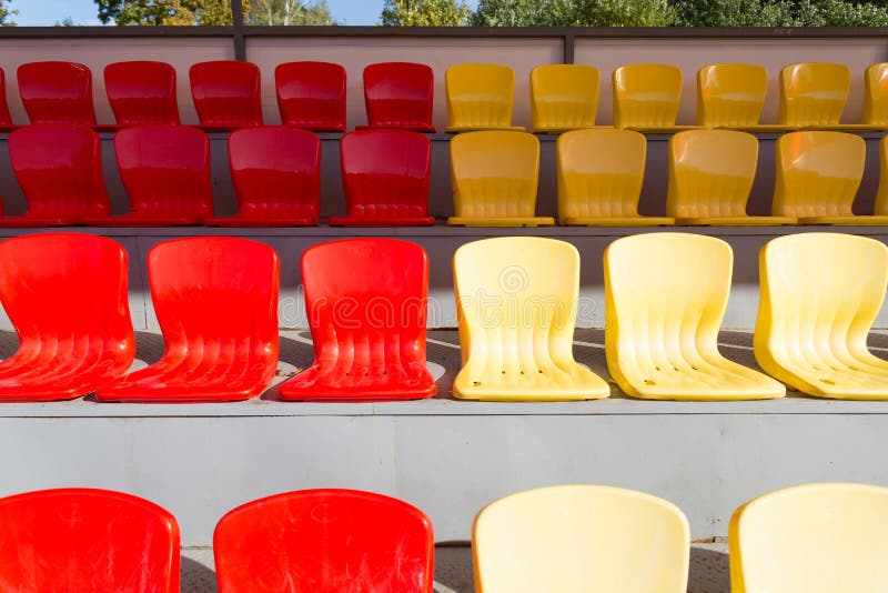 stadium chairs with canopy