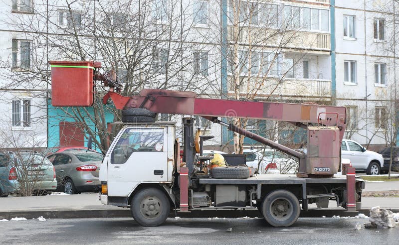 A car equipped with a lifting device is parked on a city street, Kollontai Street, St. Petersburg, Russia, April 21, 2024. A car equipped with a lifting device is parked on a city street, Kollontai Street, St. Petersburg, Russia, April 21, 2024