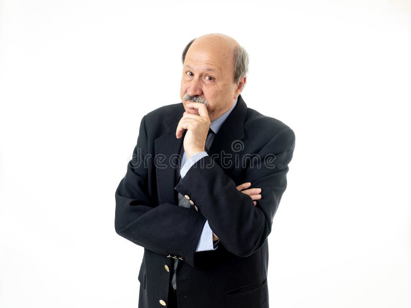 En portret zekere ernstige geconcentreerde peinzende hogere zakenman die denken plannen royalty-vrije stock fotografie En portret zekere ernstige geconcentreerde peinzende hogere zakenman die denken plannen royalty-vrije stock fotografie