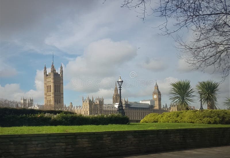 En trevlig eftermiddag på parkerar i London arkivbilder En trevlig eftermiddag på parkerar i London arkivbilder
