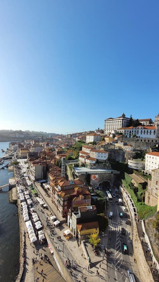 En vacker syn på Porto City portugal med douro-floden arkivbild