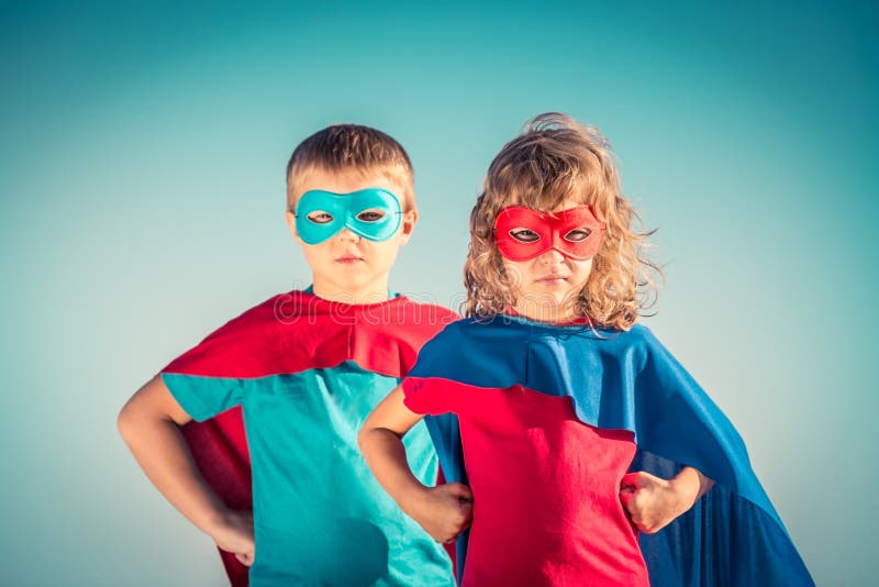 Enfants de super héros photo libre de droits Enfants de super héros photo libre de droits