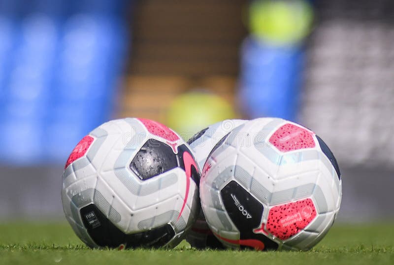 2019 TOTTENHAM HOTSPUR SPURS v LIVERPOOL UEFA MATCHBALL KEYRING HOLDER 