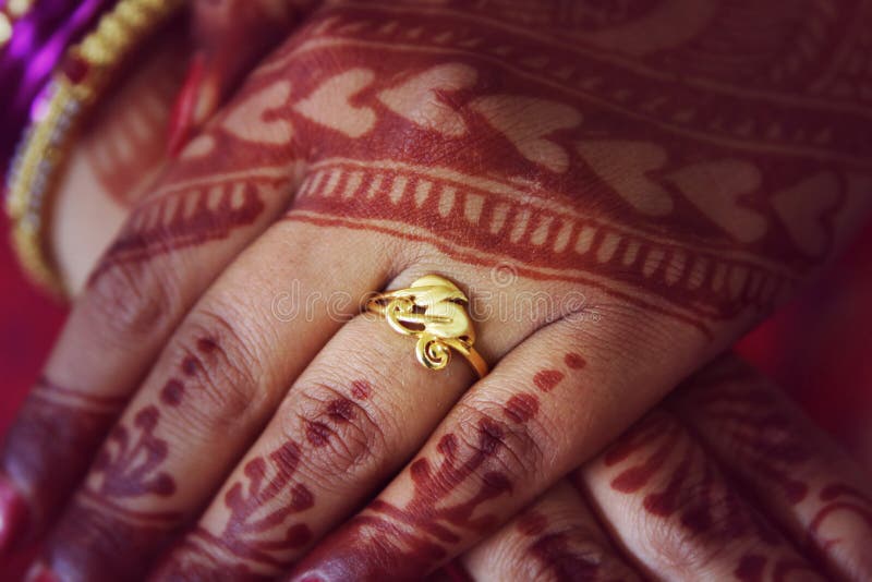 14K Rose Gold Unusual Engagement Ring | Barkev's