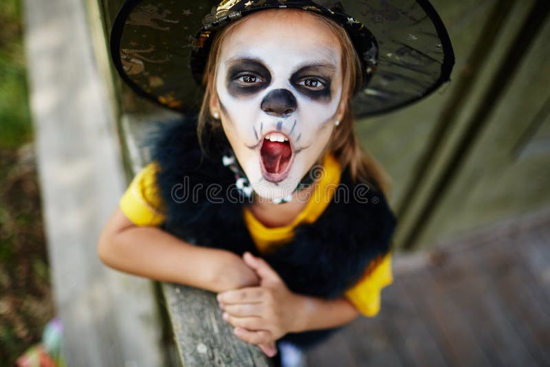 Cara de bruxa pintada Foto stock gratuita - Public Domain Pictures