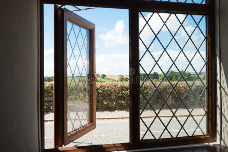 Das englische Fenster stockfoto. Bild von fenster