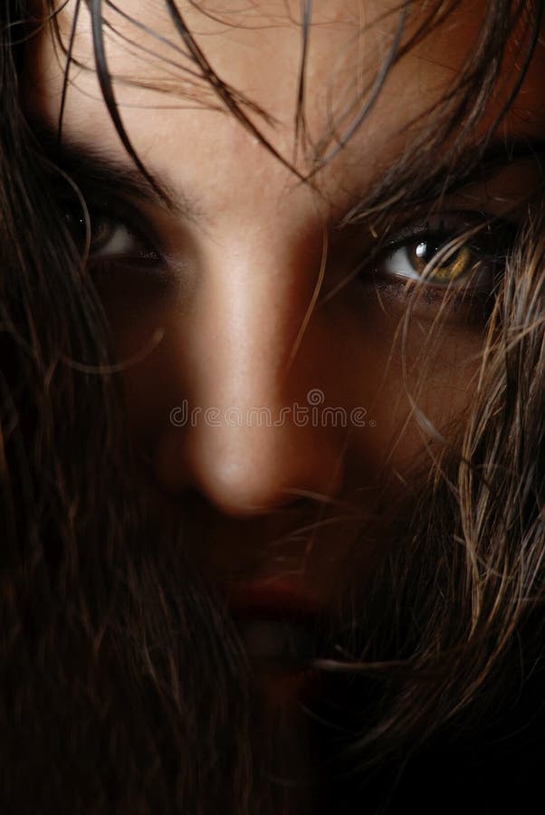 Enigma no olhar dela fotografia de stock