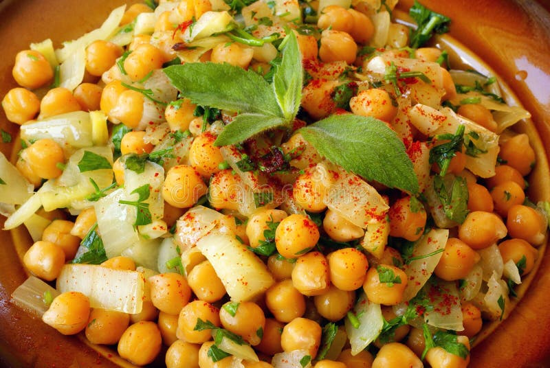Ensalada Caliente Marroquí De Los Garbanzos Foto de archivo Imagen de