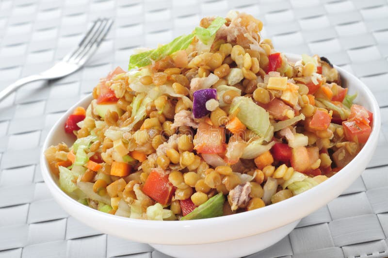 Lenteja con ensalada Lenteja con ensalada