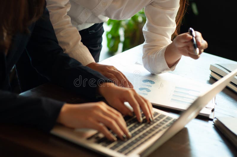 Enseignement de comptabilité d'affaires images stock Enseignement de comptabilité d'affaires images stock