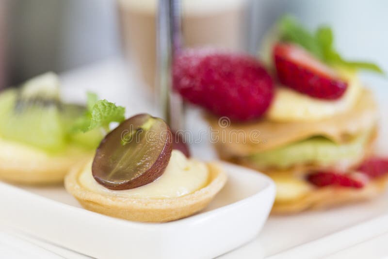 Ensemble de goûter anglais image stock. Image du plaque 37518665