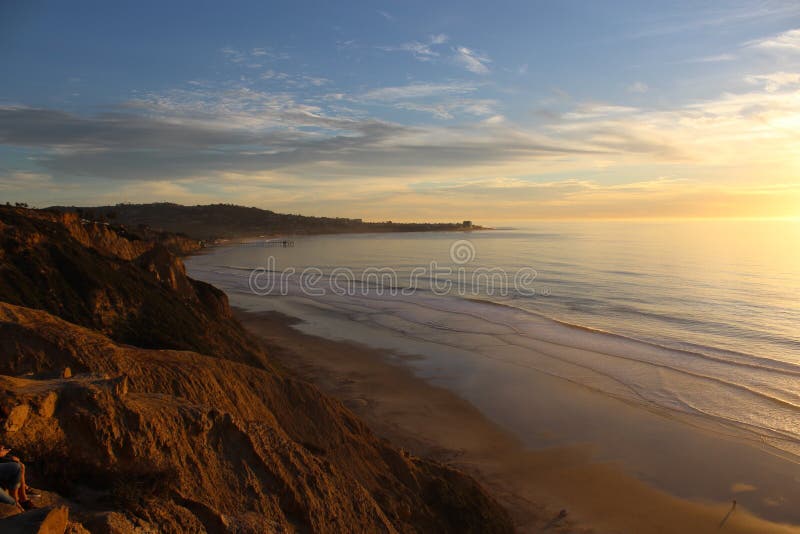 Ensenada de la playa de La Jolla de la puesta del sol foto de archivo Ensenada de la playa de La Jolla de la puesta del sol foto de archivo