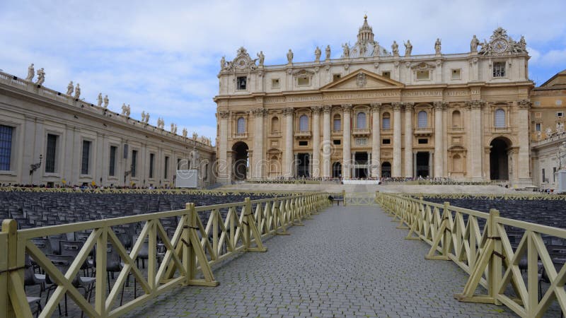 Entrada al santo Peters Cathedral, Roma, Italia imagen de archivo Entrada al santo Peters Cathedral, Roma, Italia imagen de archivo