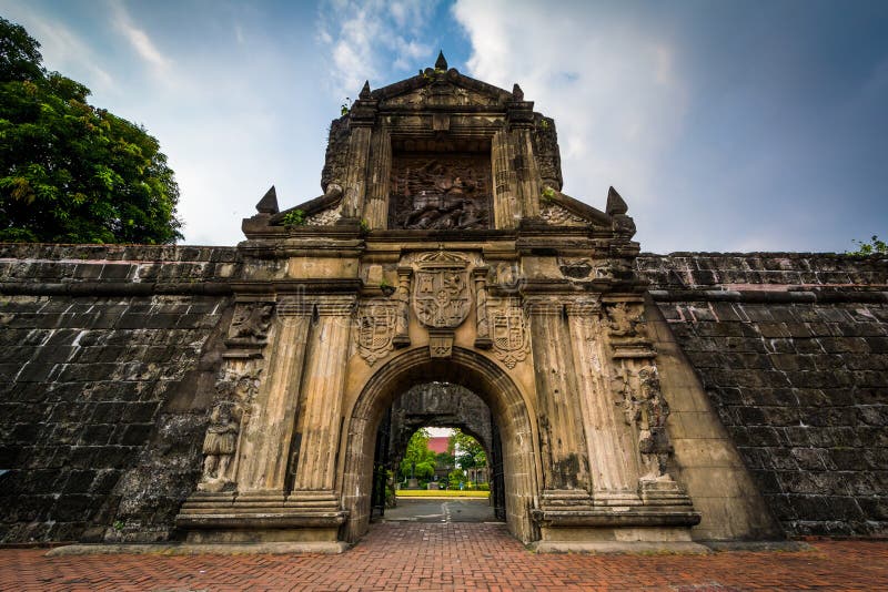Entrada ao Santiago do forte, dentro intra muros, Manila, o filipino
