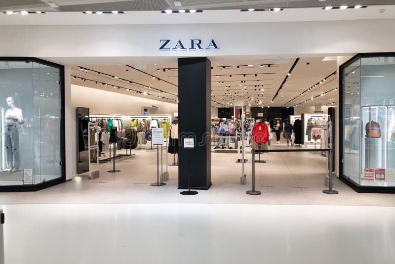 Entrada Da Loja Zara Em Lugano Foto Editorial - Imagem de